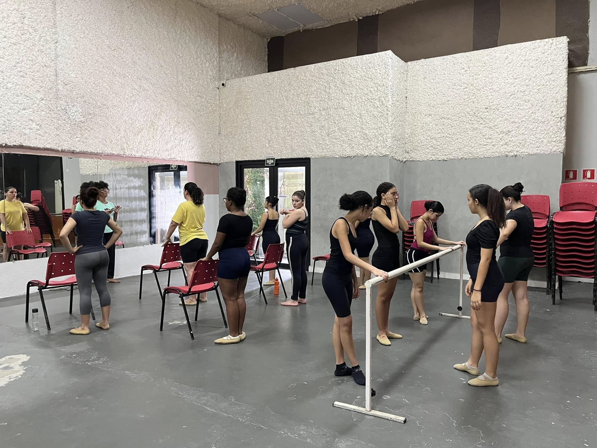 480962822_956281656592731_1130141530797965734_n (1).jpg