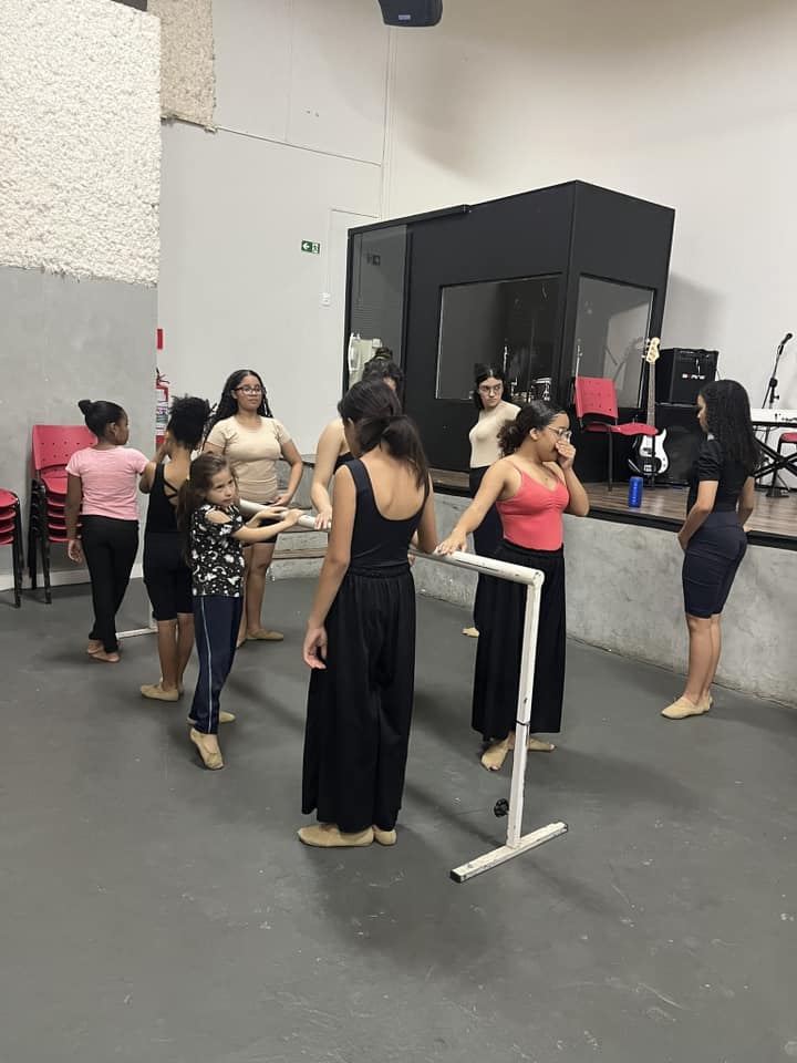 480602446_956280523259511_7394080484128611892_n (1).jpg